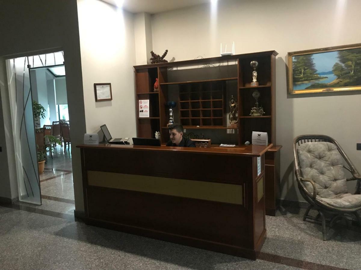 דורס Western Star Hotel מראה חיצוני תמונה